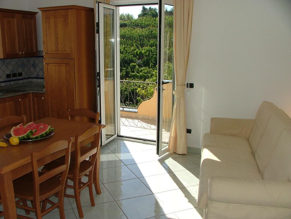 Villa Rosalia Barano d'Ischia ภายนอก รูปภาพ